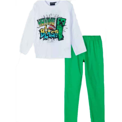 Minecraft-pyjamas-having-a-blast.