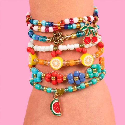 Krea-perlesæt-med-perler-til-6-armbånd