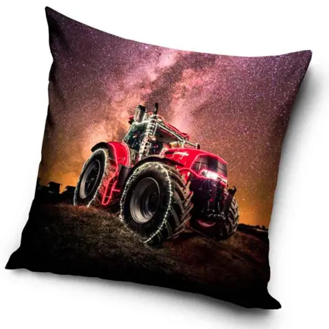 Traktor Pude Night 40x40