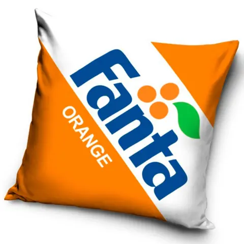 Fanta-Orange-pudebetræk-40-x-40-cm