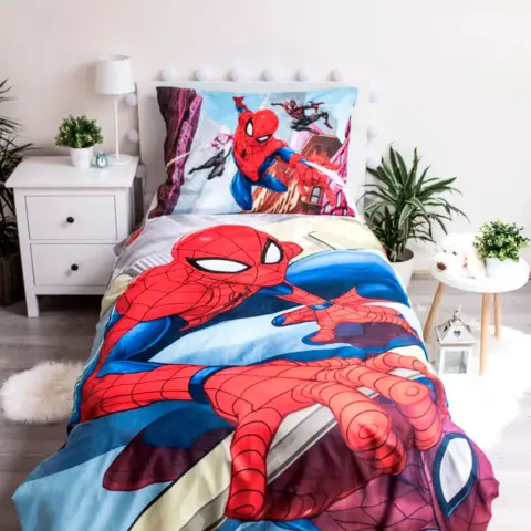 Marvel-Spiderman-sengesæt-140-x-200
